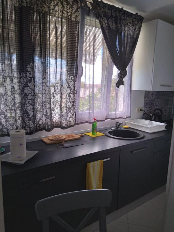 Apartman Katarina Apartment Cres Bagian luar foto